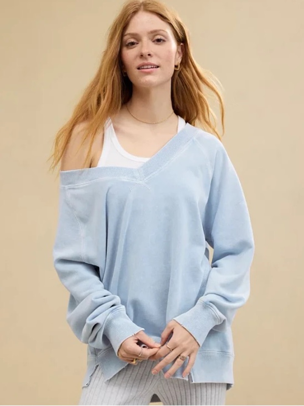Aerie Downtime V-Neck Oversized Pullover Sweatshirt Light Blue Wash - Large